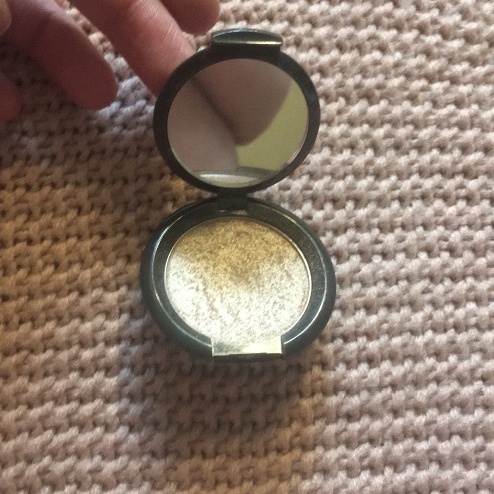 Mini Becca Opal Highlighter